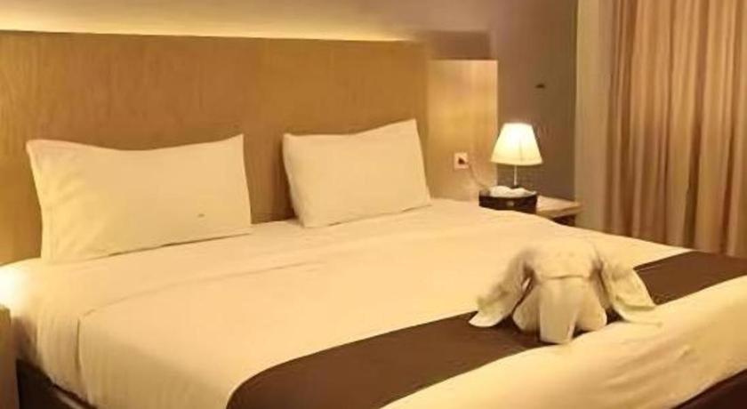 Asoka Luxury Hotel Bandar Lampung Eksteriør billede