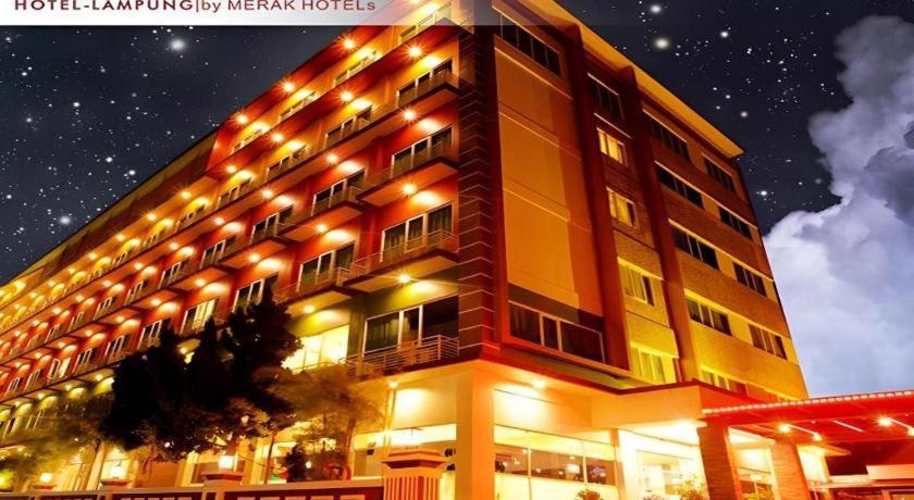 Asoka Luxury Hotel Bandar Lampung Eksteriør billede