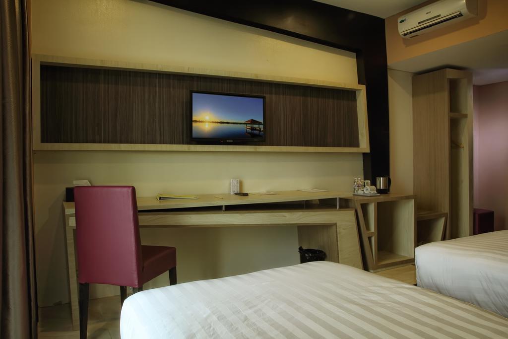 Asoka Luxury Hotel Bandar Lampung Eksteriør billede