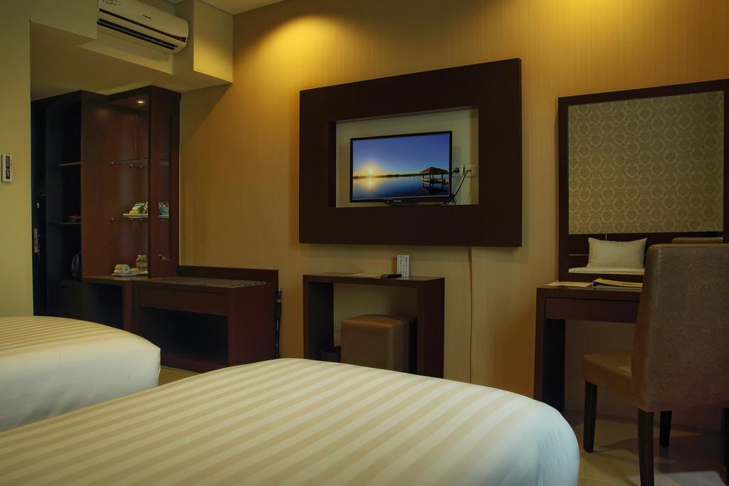 Asoka Luxury Hotel Bandar Lampung Eksteriør billede