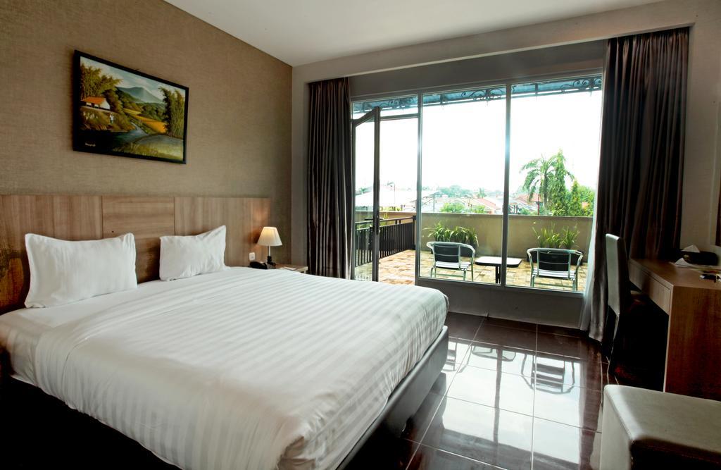 Asoka Luxury Hotel Bandar Lampung Eksteriør billede