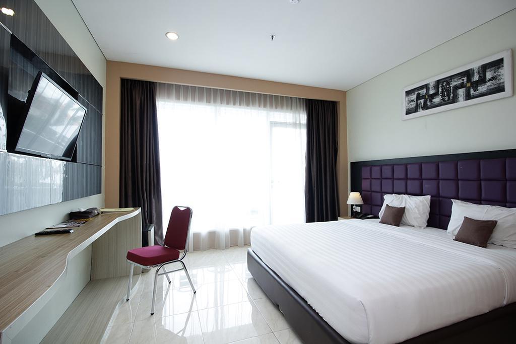 Asoka Luxury Hotel Bandar Lampung Eksteriør billede