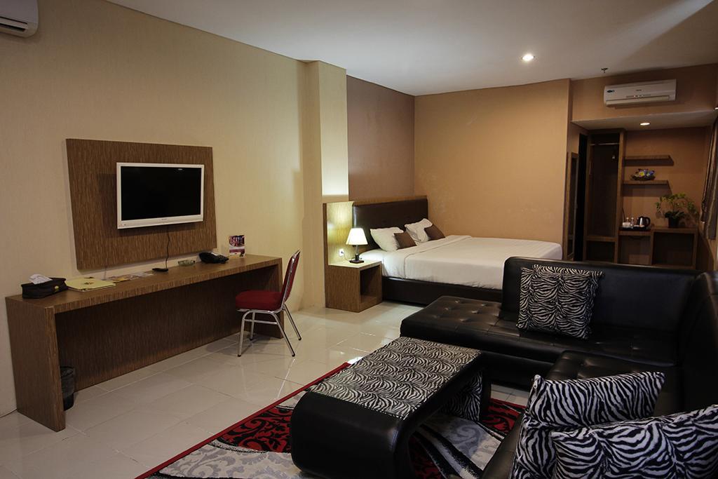 Asoka Luxury Hotel Bandar Lampung Eksteriør billede