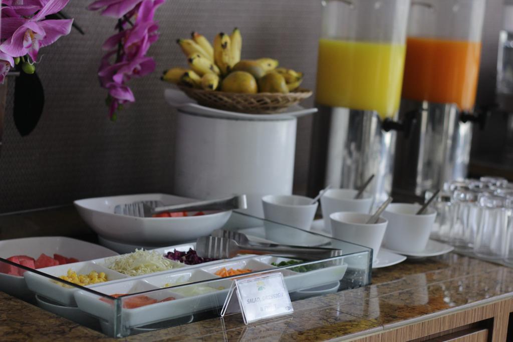 Asoka Luxury Hotel Bandar Lampung Eksteriør billede