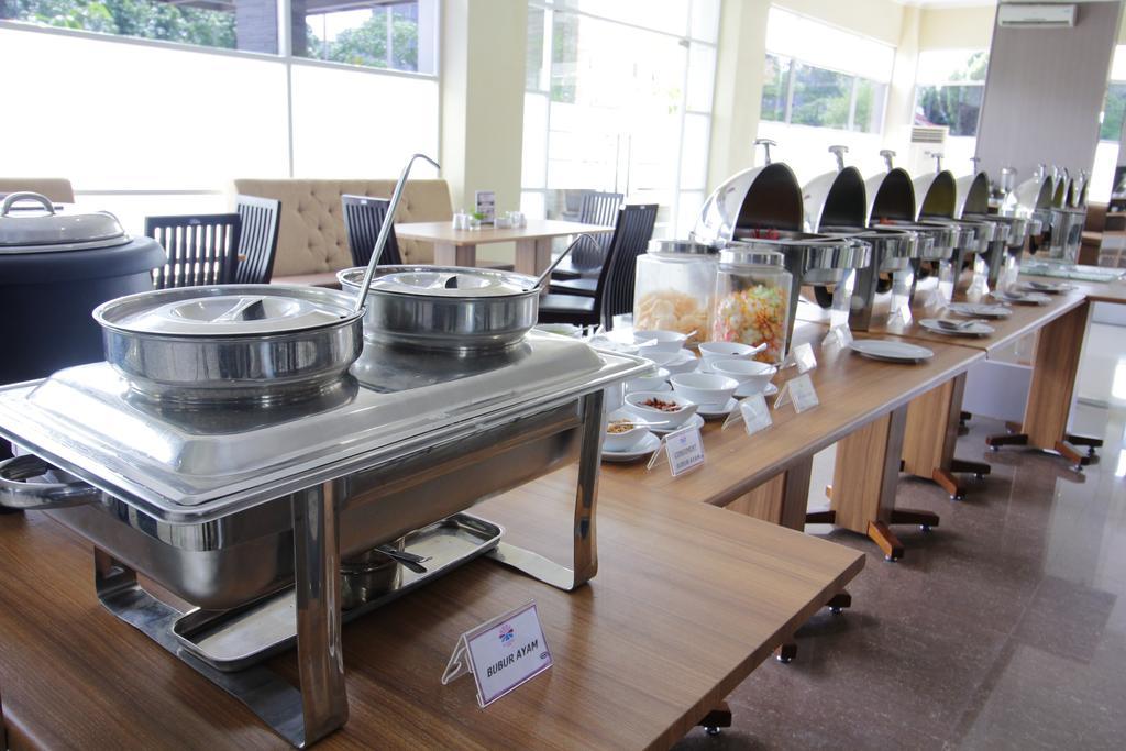 Asoka Luxury Hotel Bandar Lampung Eksteriør billede