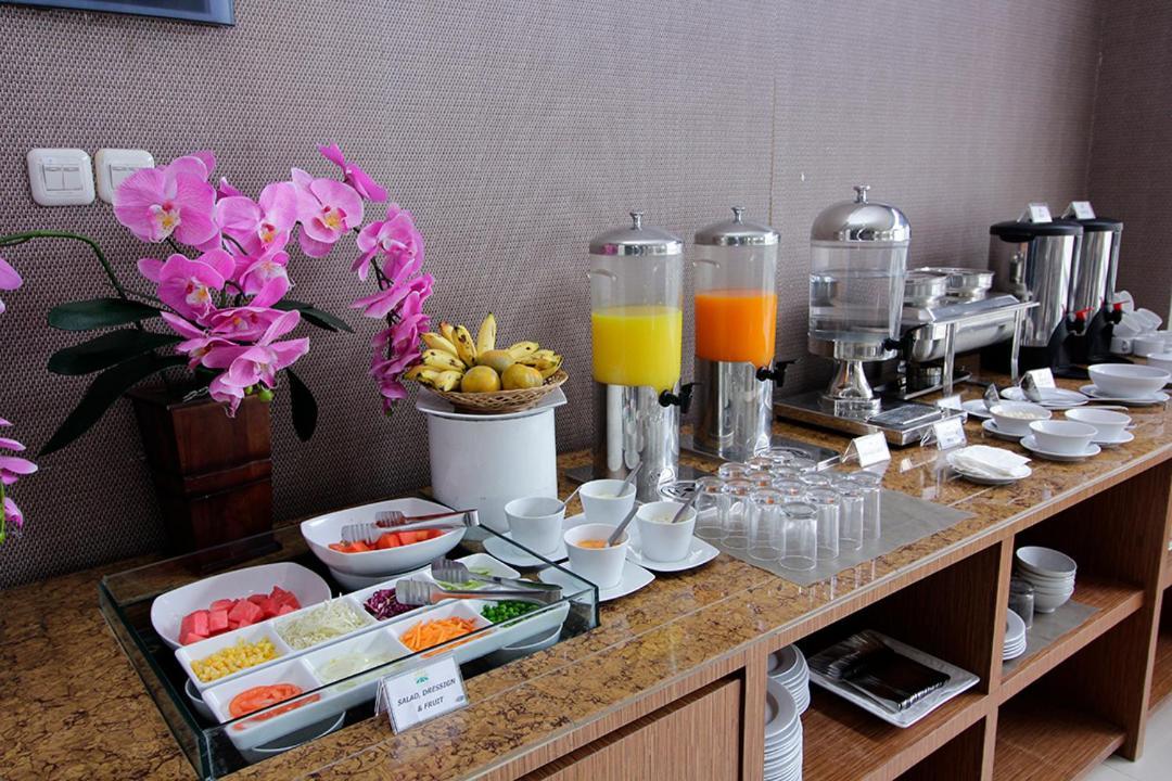 Asoka Luxury Hotel Bandar Lampung Eksteriør billede