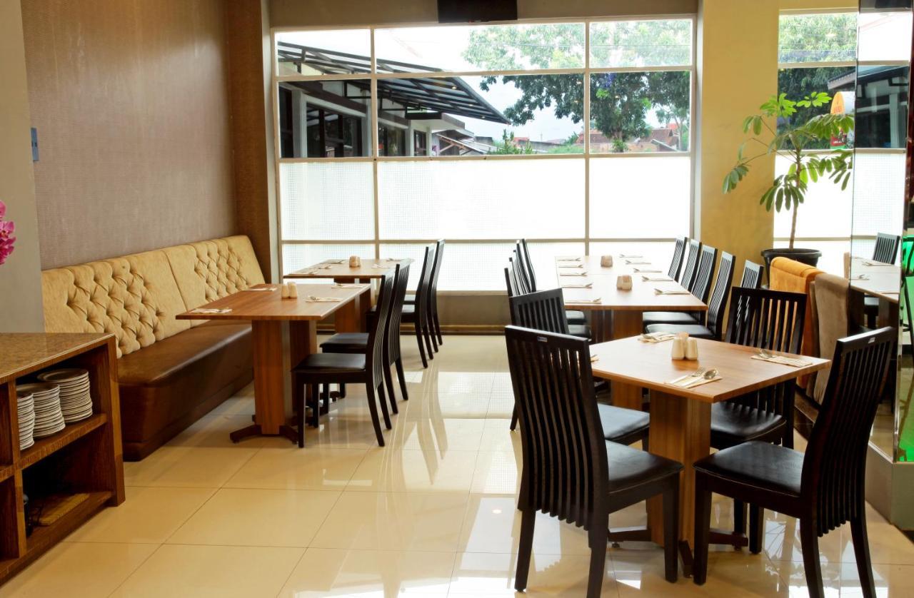 Asoka Luxury Hotel Bandar Lampung Eksteriør billede