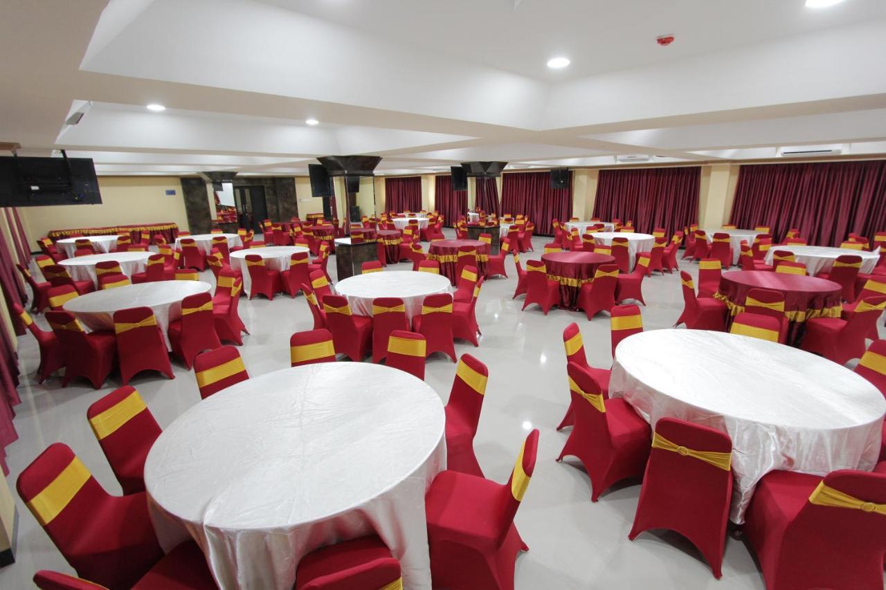 Asoka Luxury Hotel Bandar Lampung Eksteriør billede
